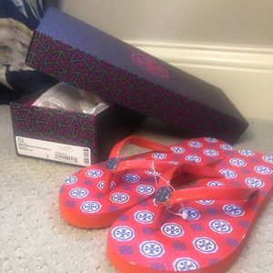 Tory Burch Samba Compass Thin Flip Flop size 5